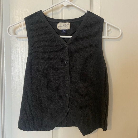 Susan Thomas Black Button-Up Vest - Picture 1 of 4